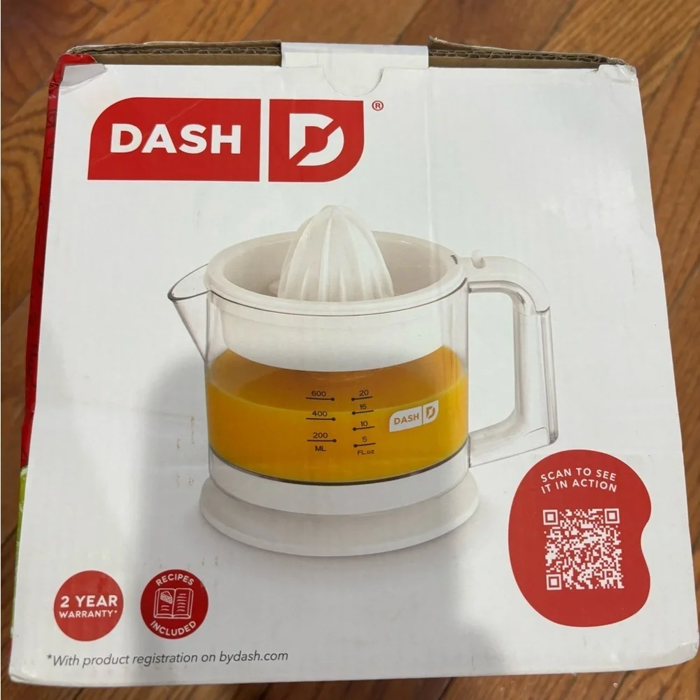 New DASH Dual Citrus Fruit Juicer 20 fl. oz. Pulp Control Electric Serves 2-4